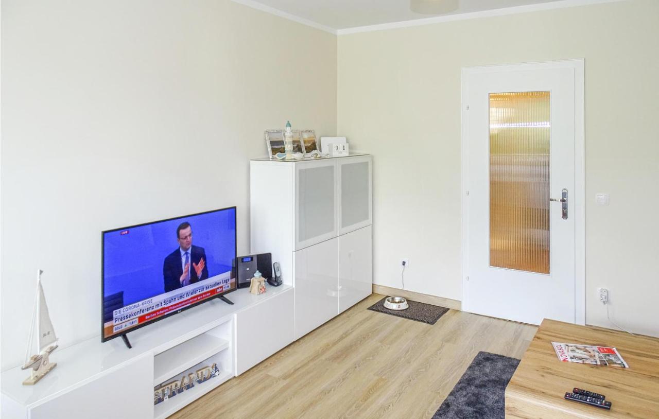 Lovely Apartment In Buesum With Kitchen Exteriör bild